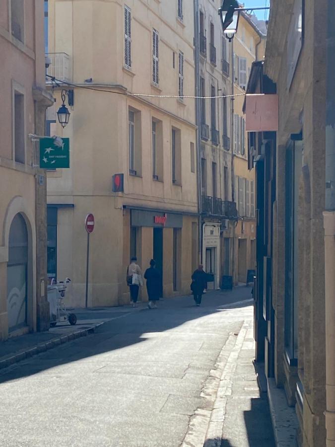 آيكس أومبروفينس Appartement Climatise Dans Le Centre Historique D'Aix En Provence المظهر الخارجي الصورة